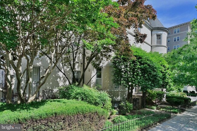 1933 S St NW in Washington, DC - Building Photo - Building Photo