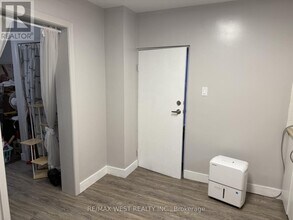 36 Nineteenth St in Toronto, ON - Building Photo - Building Photo