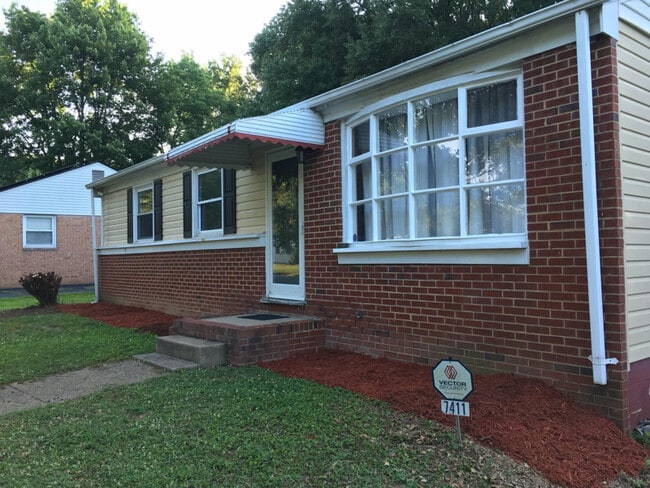 7411 Griffin Ave in Richmond, VA - Foto de edificio - Building Photo