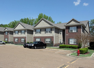 Weatherstone Apartments in Horn Lake, MS - Building Photo - Building Photo