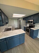 7045 Thamesford Dr in Fort Wayne, IN - Building Photo - Building Photo