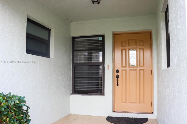 23166 SW 58th Ave in Boca Raton, FL - Building Photo - Building Photo