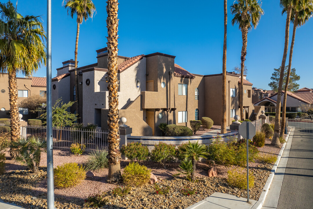 Pacific Harbors At Stonegate in Las Vegas, NV - Building Photo