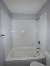 124 Virginia Ave in Jersey City, NJ - Building Photo - Building Photo