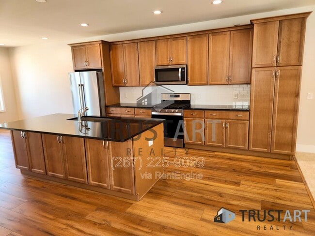 property at 3150 N Park Ave