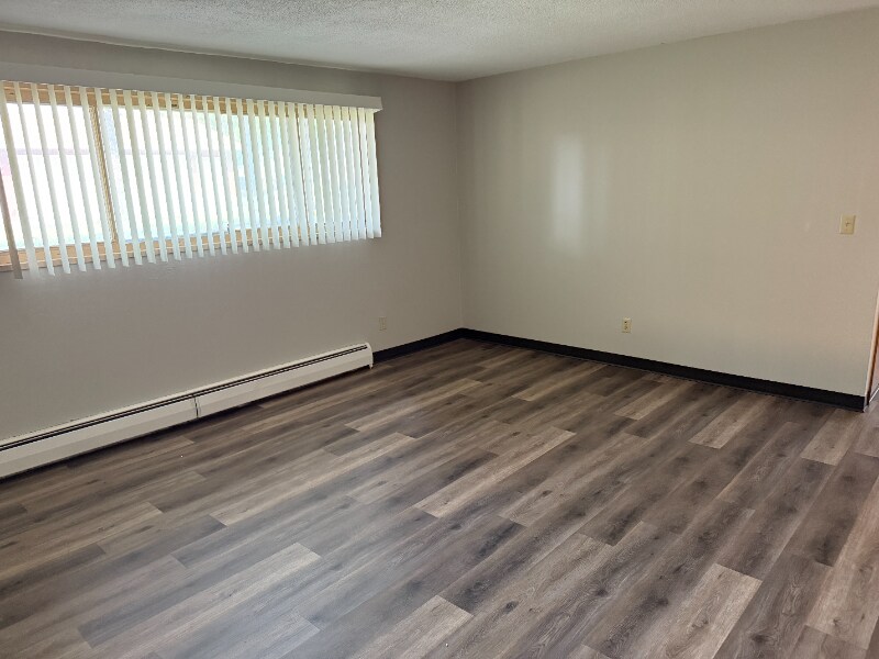 404 5th Ave E in Ada, MN - Building Photo