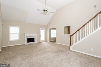 135 Oak Meadows Dr in Covington, GA - Foto de edificio - Building Photo