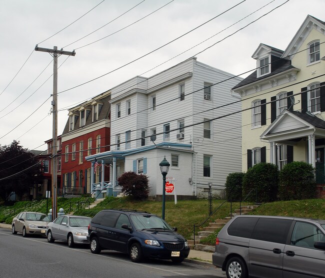 161 Summit Ave in Hagerstown, MD - Foto de edificio - Building Photo