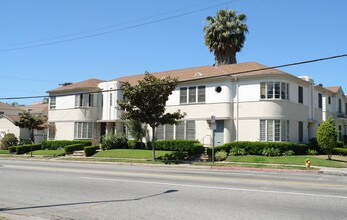 701-709 S Wilton Pl # 400 in Los Angeles, CA - Building Photo - Building Photo