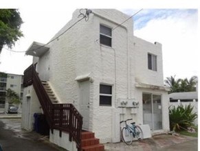 110 NE 16th Ter in Fort Lauderdale, FL - Building Photo - Building Photo