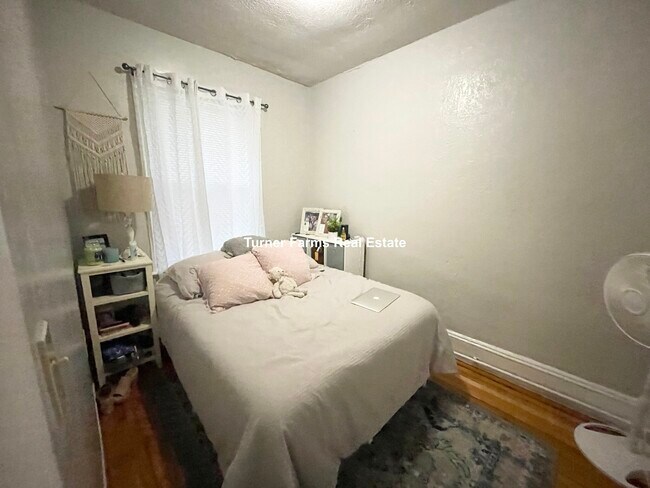 15A Garden St, Unit 1 in Boston, MA - Foto de edificio - Building Photo
