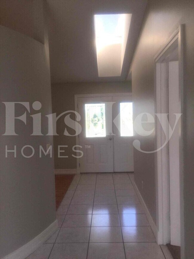 1744 SE Berkshire Blvd in Port St. Lucie, FL - Building Photo - Building Photo