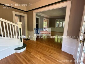 2706 NE Hancock St in Portland, OR - Building Photo - Building Photo