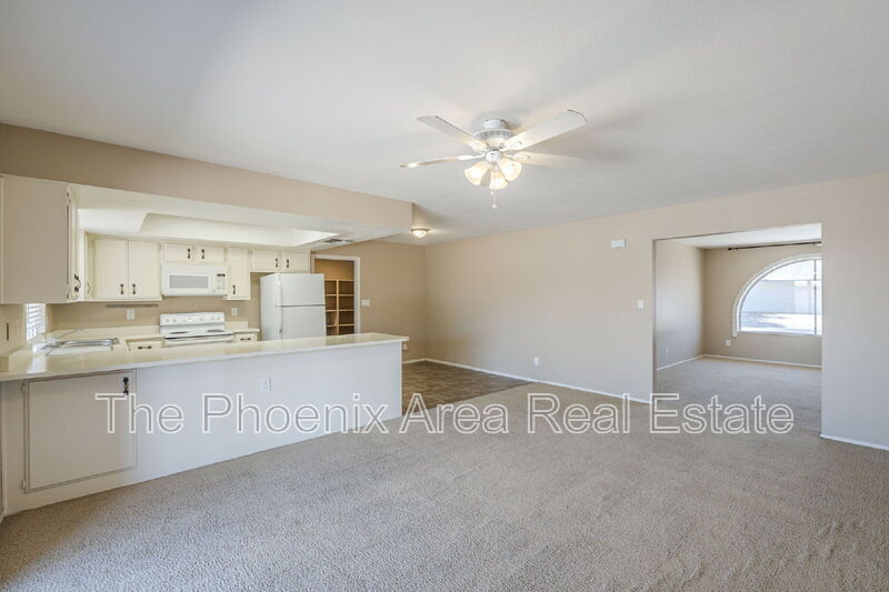 1556 W Peralta Ave in Mesa, AZ - Building Photo