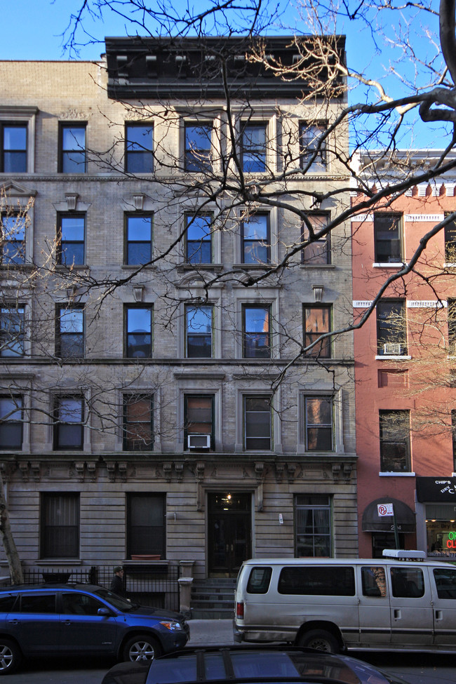 206 E 83rd St in New York, NY - Foto de edificio - Building Photo