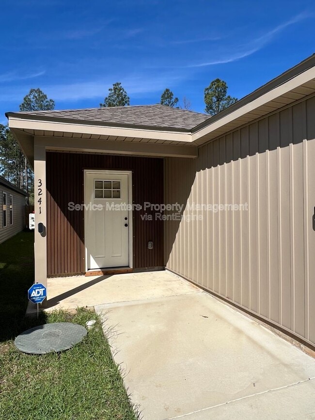 3241 Damon Dr in Milton, FL - Building Photo - Building Photo