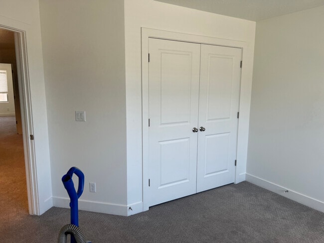 644 W Vermillion Wind Ln in Saint George, UT - Building Photo - Building Photo