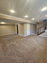 600 Hawthorne Ln in Carpentersville, IL - Building Photo - Building Photo