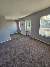 Miller Manor Apartments in Louisville, KY - Building Photo - Building Photo