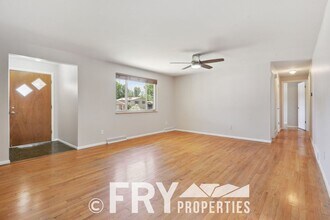 2857 S Joslin Ct in Denver, CO - Building Photo - Building Photo