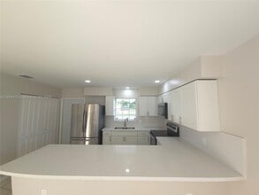 712 SW 6th St in Homestead, FL - Building Photo - Building Photo