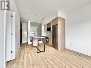 30 Dreamers Wy in Toronto, ON - Building Photo - Building Photo