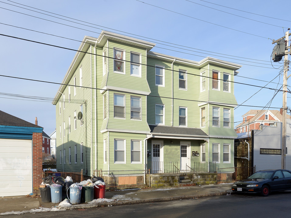 443 Bolton St in New Bedford, MA - Building Photo