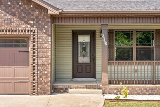 2944 Lancelot Ln in Clarksville, TN - Building Photo - Building Photo