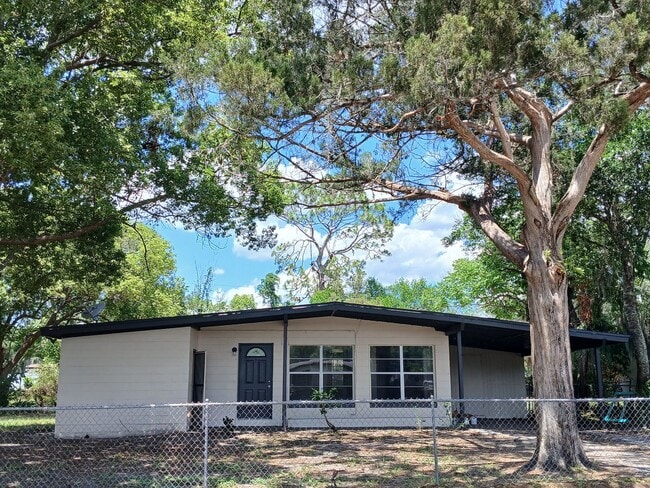 property at 431 E 6th St