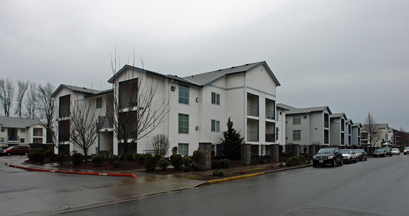 McKenna Estates in Eugene, OR - Building Photo