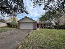 4007 Issacks Way in Sugar Land, TX - Building Photo