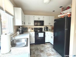 19 Wadhams Ave in Torrington, CT - Building Photo - Building Photo