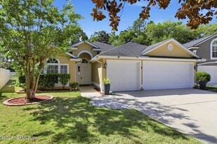 708 Sharon Ct in Fruit Cove, FL - Building Photo