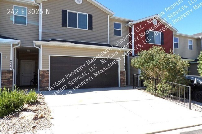 242 E 3025 N in Cedar City, UT - Foto de edificio - Building Photo