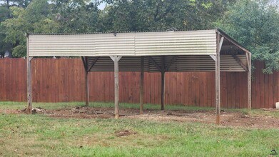 114 Van Dr in Kathleen, GA - Building Photo - Building Photo