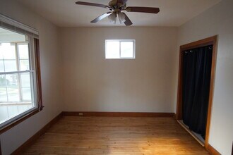 3248 S Delaware Ave in Milwaukee, WI - Building Photo - Building Photo