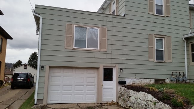 253 Church St, Unit 1