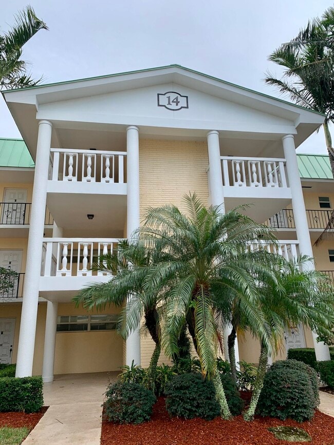 property at 14 Colonial Club Dr