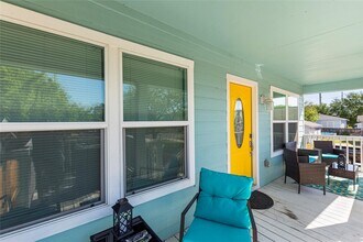 5420 Avenue Q in Galveston, TX - Foto de edificio - Building Photo