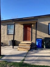 714 S River St in Seguin, TX - Building Photo - Building Photo