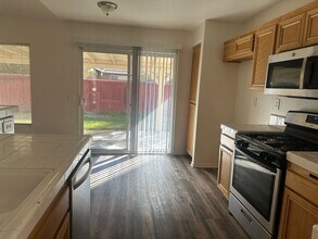 3356 Firebush Ave in Rosamond, CA - Building Photo - Building Photo