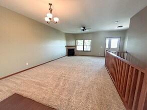 958 Parkland Dr in Chippewa Falls, WI - Building Photo - Building Photo
