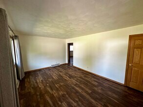 4011 David Rd in Madison, WI - Foto de edificio - Building Photo