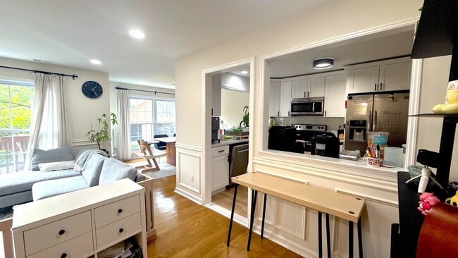 1476 Westgate Dr in Fort Lee, NJ - Building Photo - Building Photo