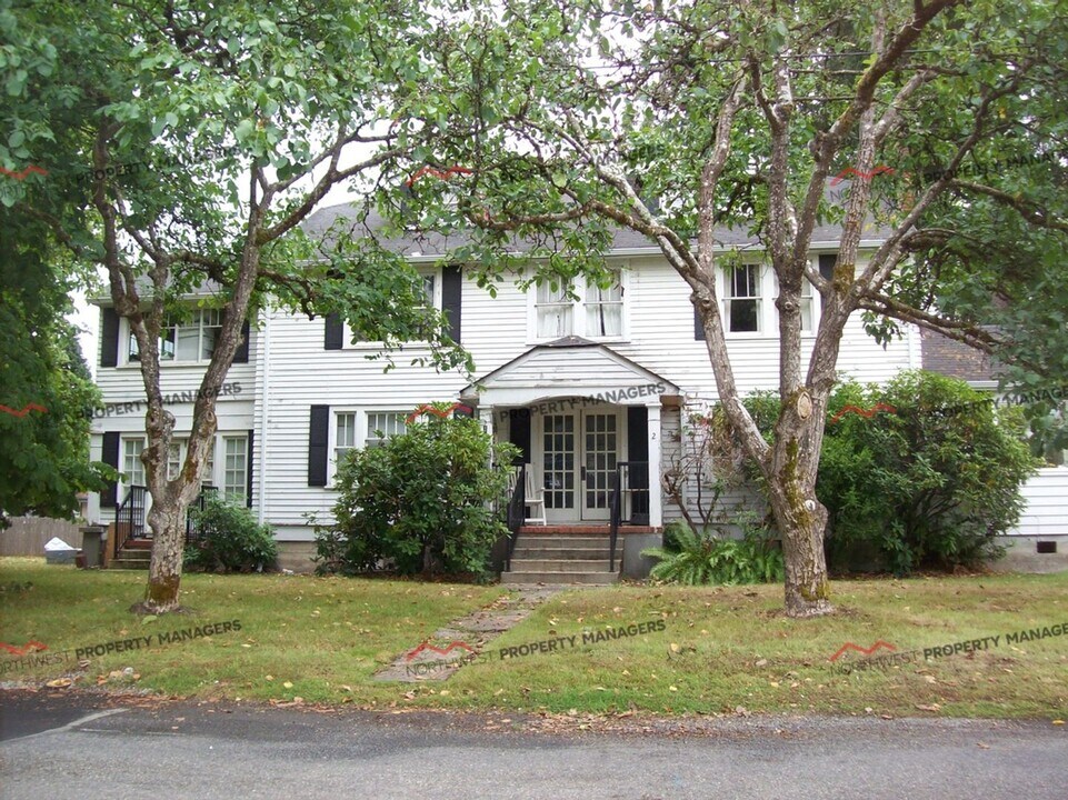 1767 SW Snively Ave in Chehalis, WA - Building Photo