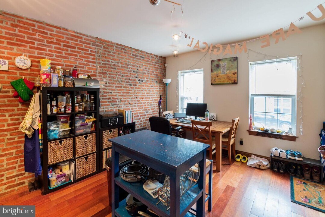 745 S 20th St-Unit -1 in Philadelphia, PA - Building Photo