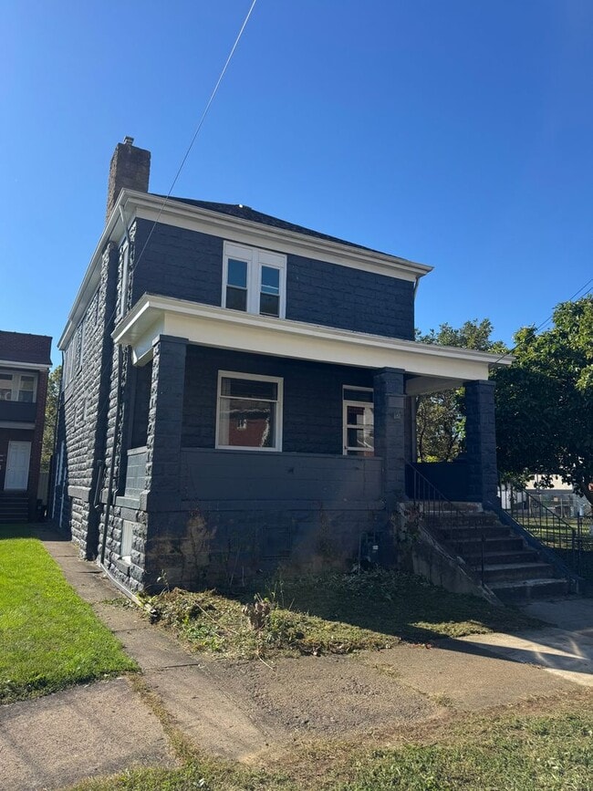 321 2nd St in Pitcairn, PA - Building Photo - Building Photo