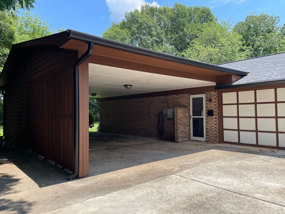 101 Allen St in Belmont, NC - Building Photo