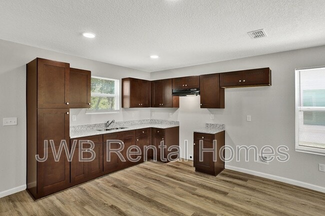 627 Blodgetts Ln in Jacksonville, FL - Building Photo - Building Photo