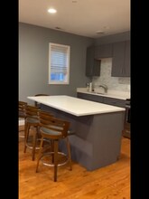 2719 W 24th Pl, Unit 2 in Chicago, IL - Building Photo - Building Photo